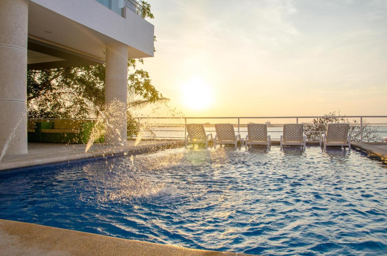 Hotel Santorini Casablanca Papares Bagian luar foto
