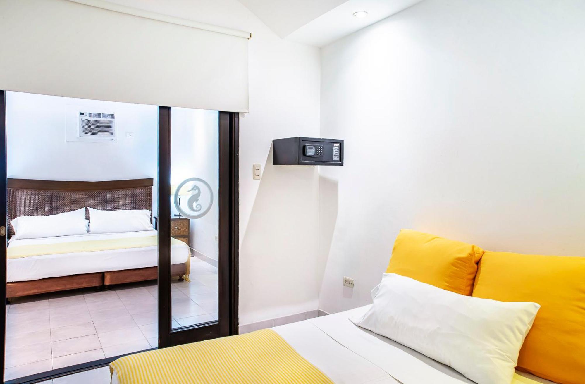 Hotel Santorini Casablanca Papares Bagian luar foto