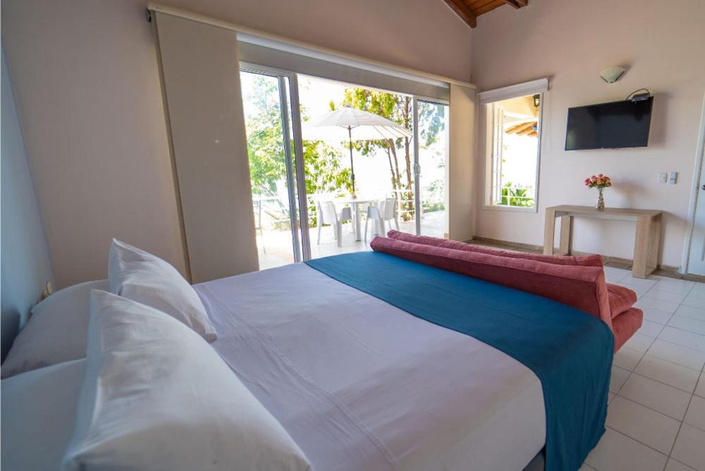 Hotel Santorini Casablanca Papares Bagian luar foto