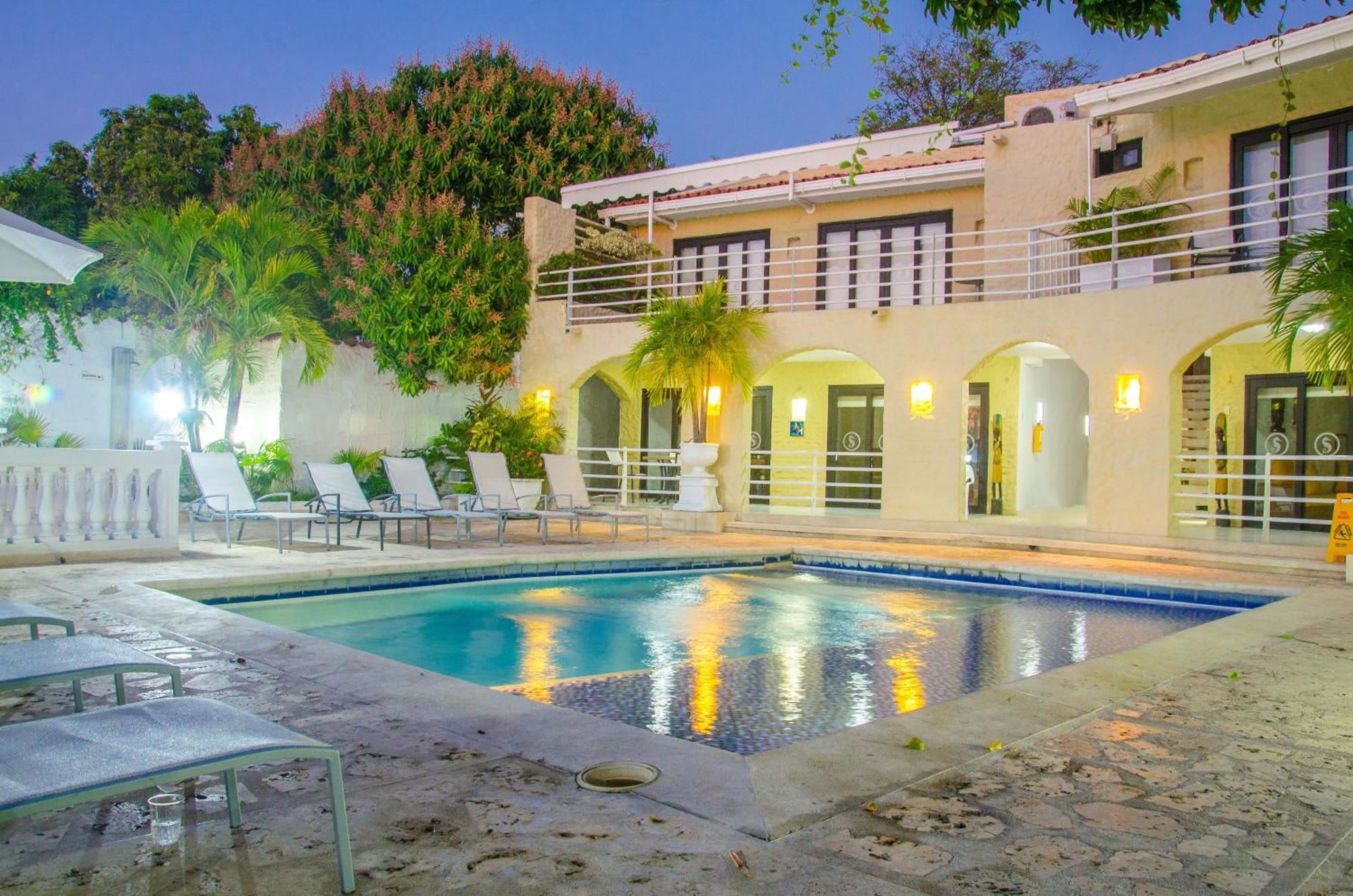 Hotel Santorini Casablanca Papares Bagian luar foto